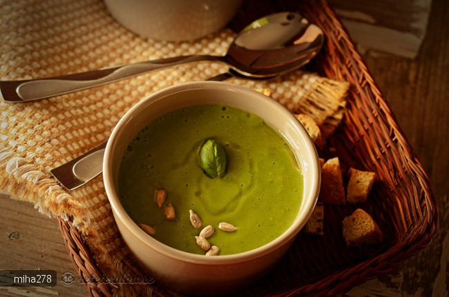Supa Crema de Mazare - de post, pregatita cu blenderul Oster