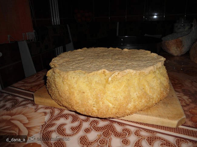 Tort cu crema de sampanie