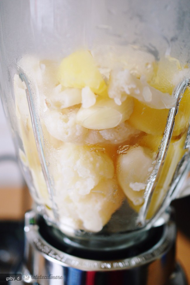 Supa Crema de Conopida cu Usturoi - de post, pregatita cu blenderul Oster