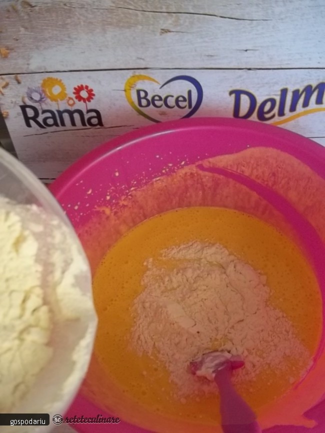 Piersici cu crema de ciocolata si nuci