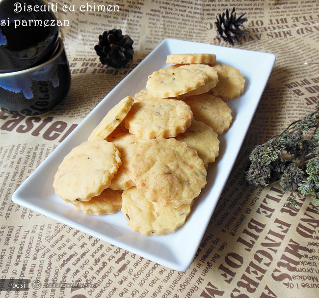Biscuiti cu chimen si parmezan