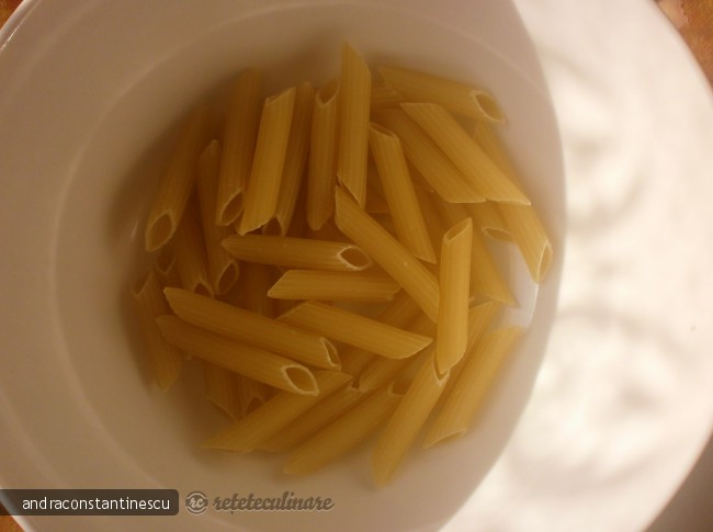 Salata orientala cu penne