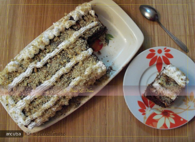 Tort de biscuiti