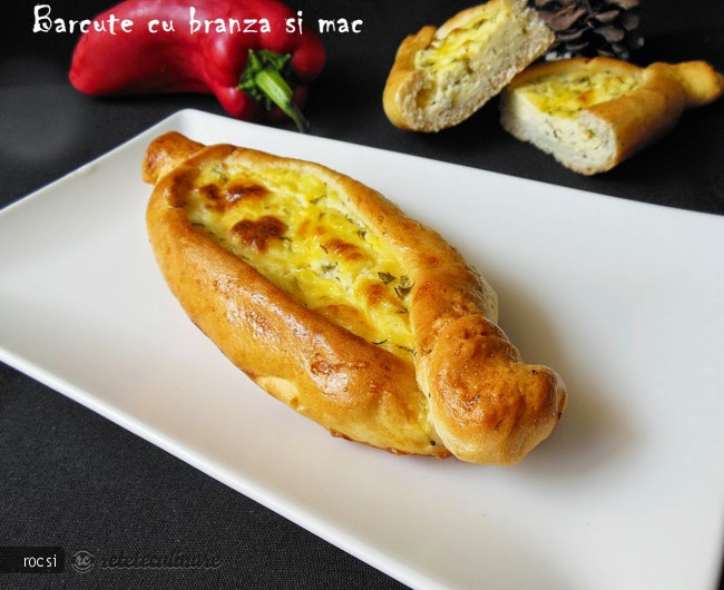 Barcute cu branza si mac