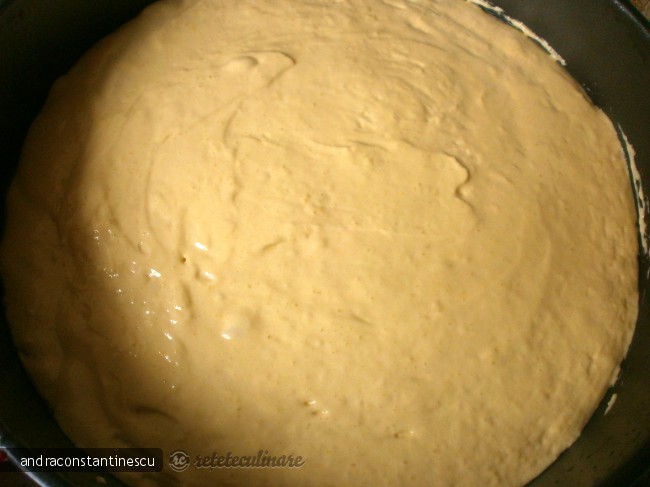 Tort cu Crema de Lapte si Jeleu de Capsuni