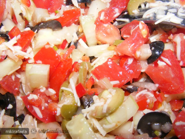 Salata cu Somon Afumat
