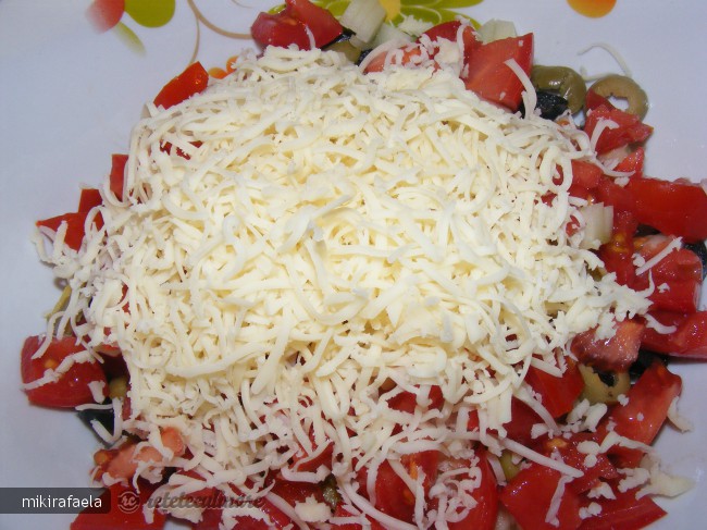 Salata cu Somon Afumat