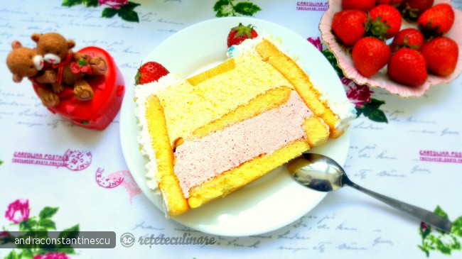 Tort cu Piersici si Capsuni