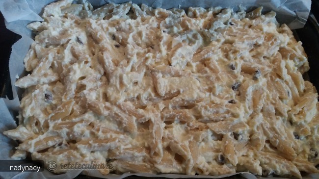 Budinca de Paste Integrale cu Branza Dulce si Stafide