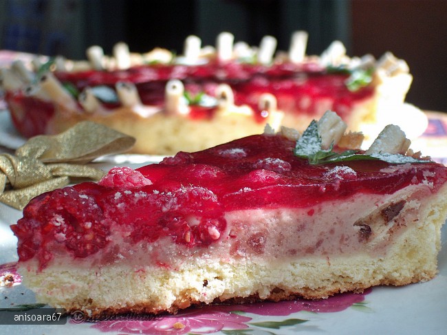 Tarta cu Zmeura si Crema Aerata