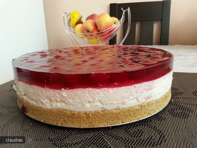 Cheesecake cu visine (fara coacere)