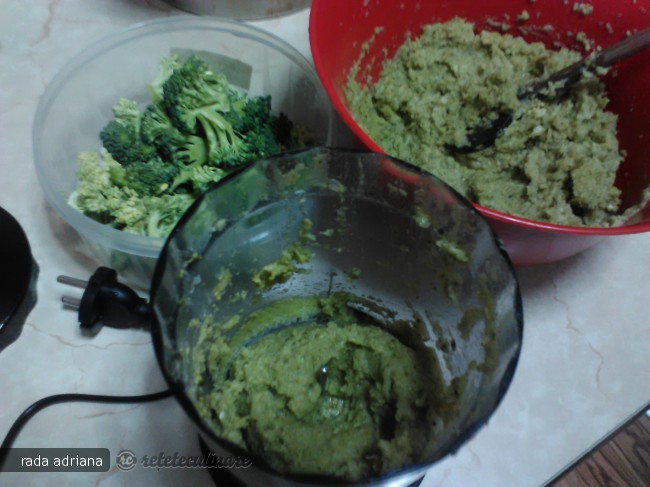 Ficatei de Pui cu Piure de Broccoli
