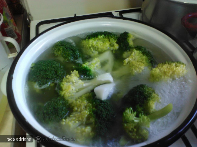 Ficatei de Pui cu Piure de Broccoli
