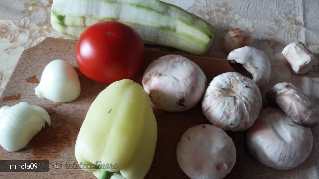 Mancare de Legume de Vara