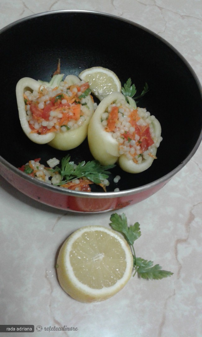 Ardei cu Salata de Cuscus
