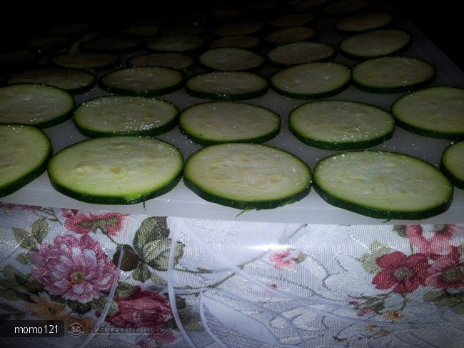 Cipsuri din Dovlecel Verde la Cuptor
