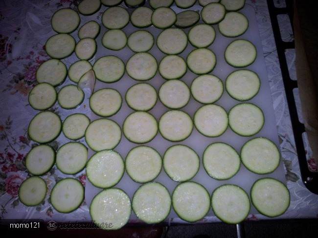Cipsuri din Dovlecel Verde la Cuptor