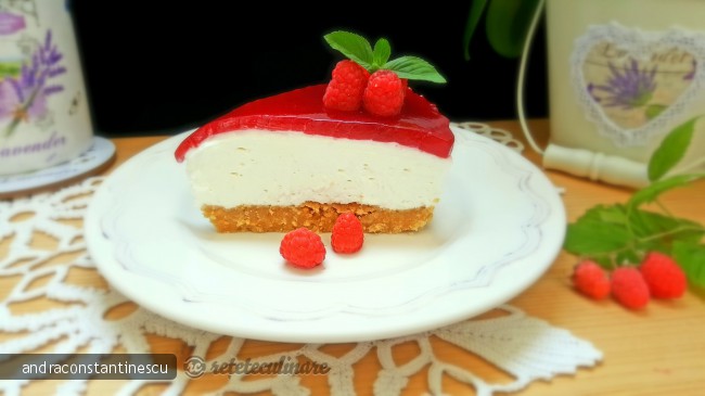 Cheesecake cu Jeleu de Zmeura