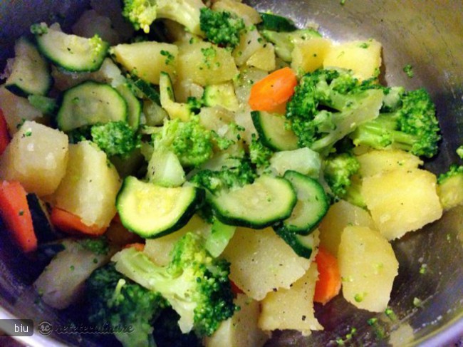 Salata Calda de Legume