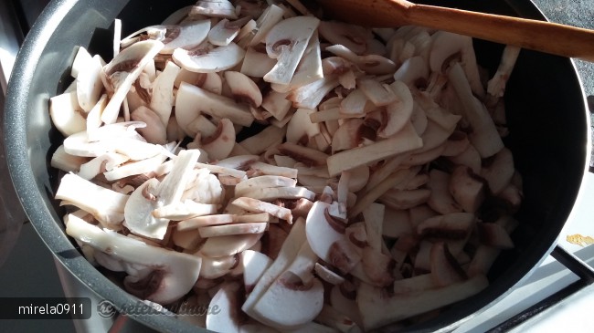 Dovleac Umplut cu Legume
