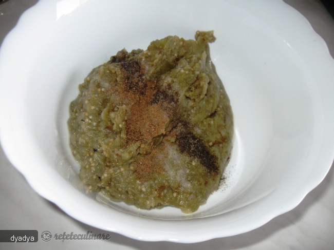 Salata de vinete cu ardei copti