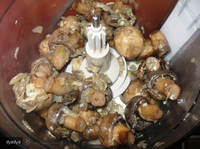 Pateu de ciuperci