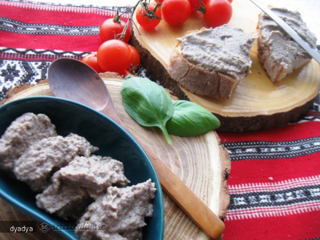 Pateu de ciuperci