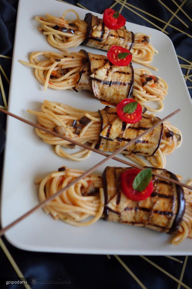 Spaghete Picante cu Vinete