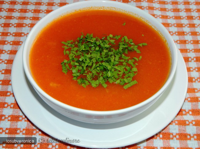 Supa de Rosii cu Orez
