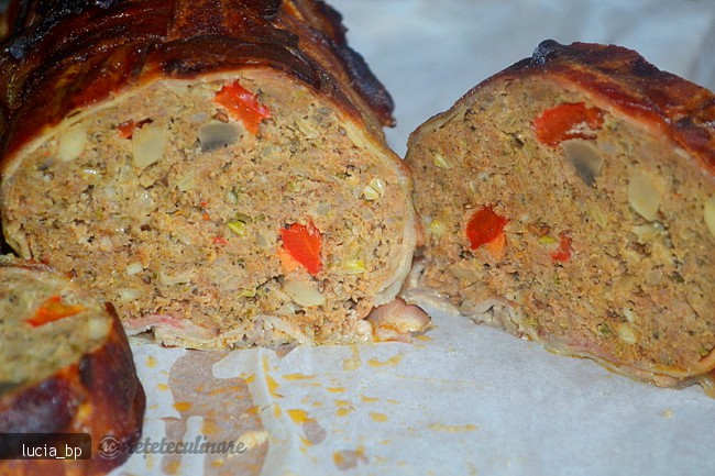 Rulada Festiva de Carne, la Cuptor
