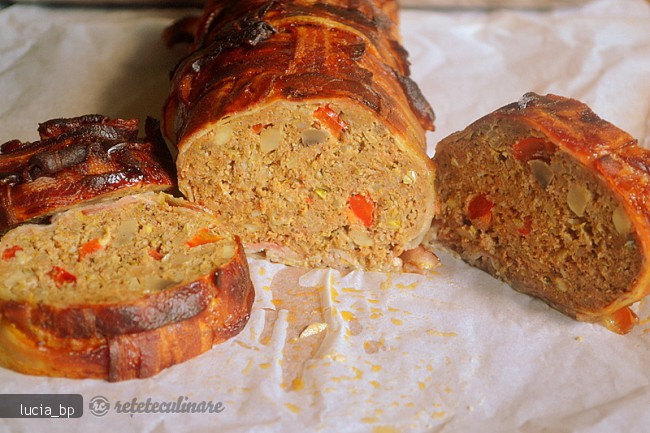 Rulada Festiva de Carne, la Cuptor