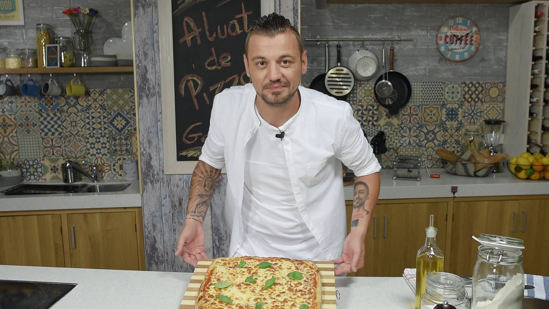 Cum sa faci pizza perfecta acasa? Te invata George Toader â vicecampion European la pizza!