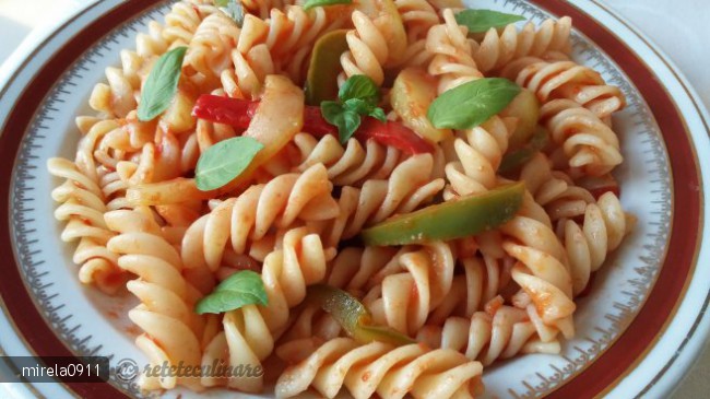 Fusilli cu Legume si Chilli