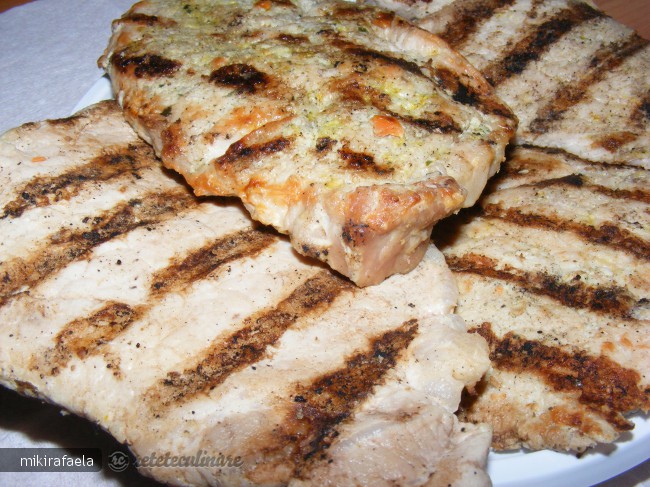 Salata de Cartofi (cu Resturi de Friptura)