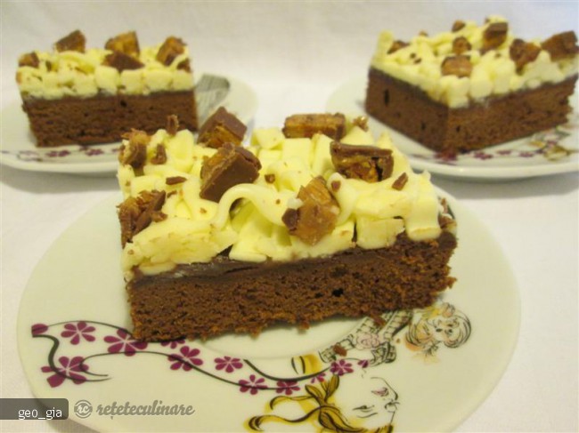 Brownie cu Mascarpone si Caramel