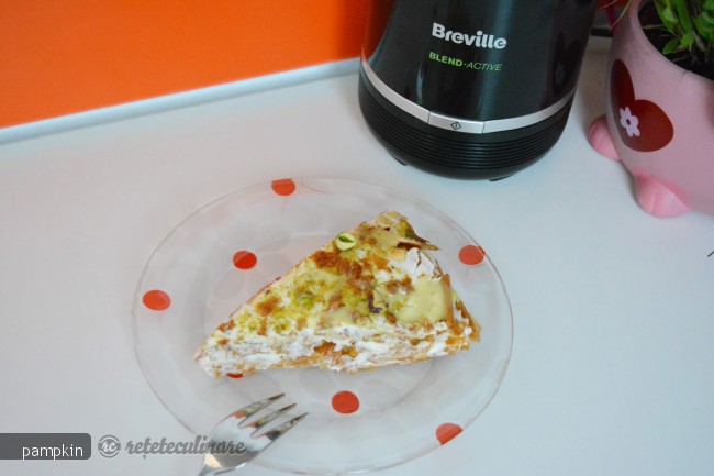 Tortulet din Foi de Placinta cu Crema de Fistic