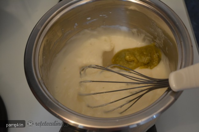 Tortulet din Foi de Placinta cu Crema de Fistic