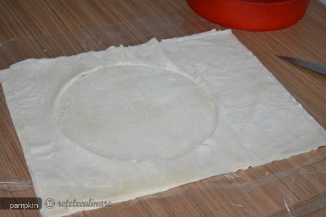 Tortulet din Foi de Placinta cu Crema de Fistic
