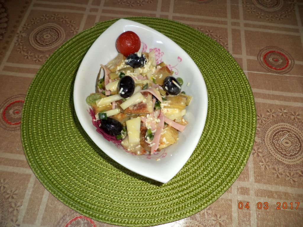 Salata orizontala cu sos de mustar
