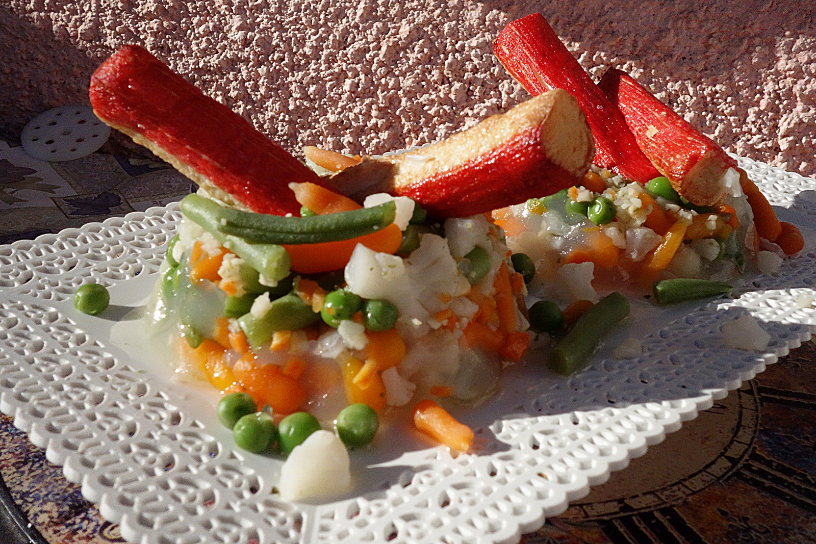 Cosulete din legume in aspic, cu surimi aromatizat cu lamaie