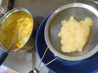 Eclere cu crema de ananas