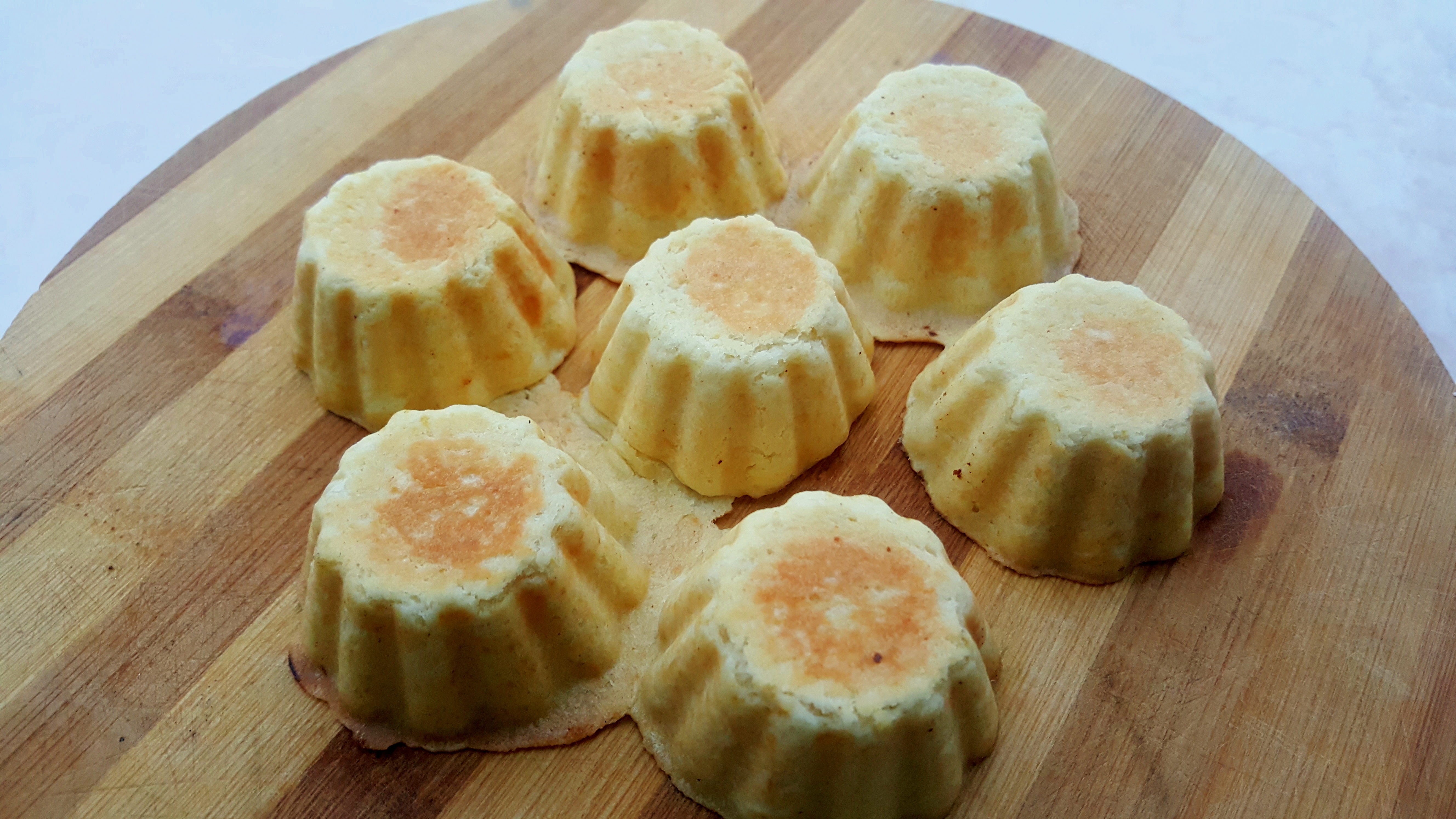 Minitarte cu ganache de ciocolata alba