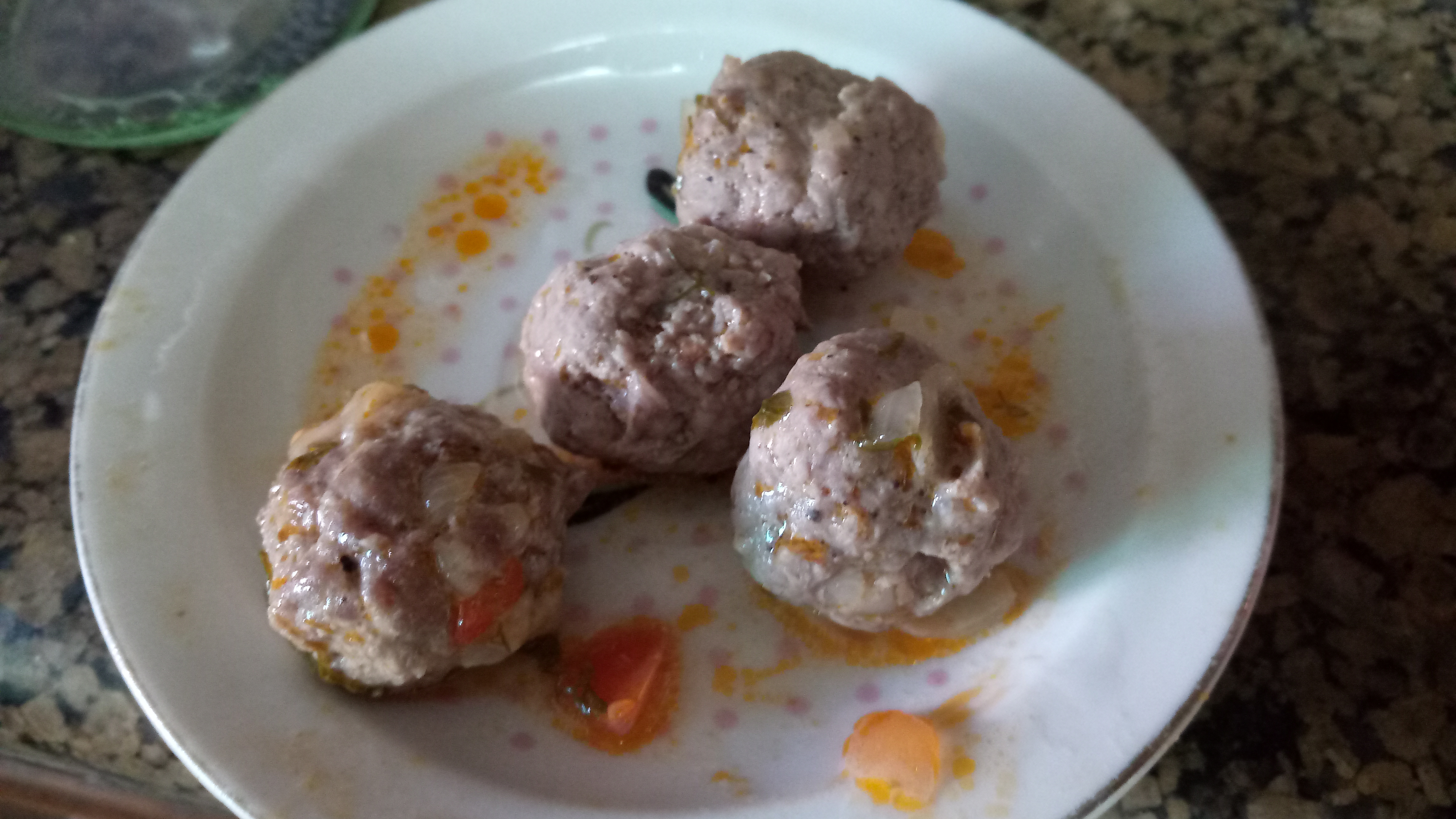 Ciorba moldoveneasca de perisoare, cu legume proaspete, ca la mama acasa..!