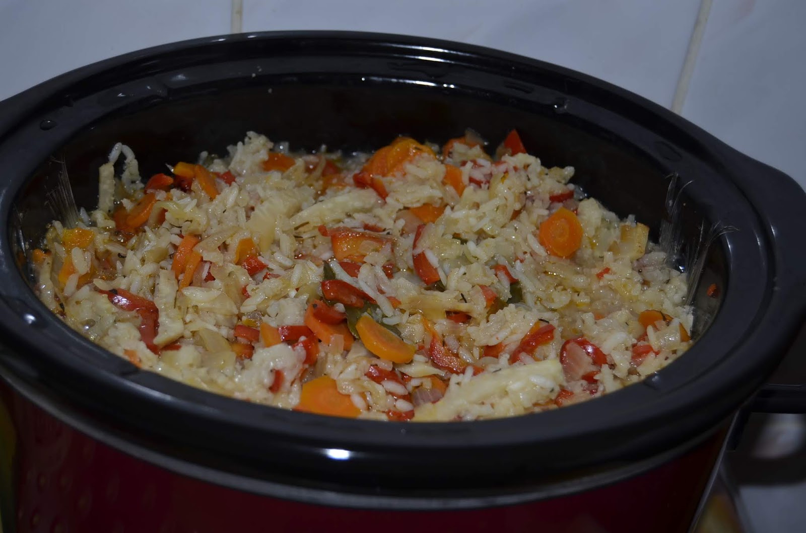 Platica pe pat de orez la Crock Pot