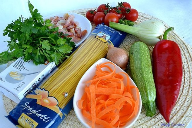 Spaghete cu kaizer si legume la cuptor