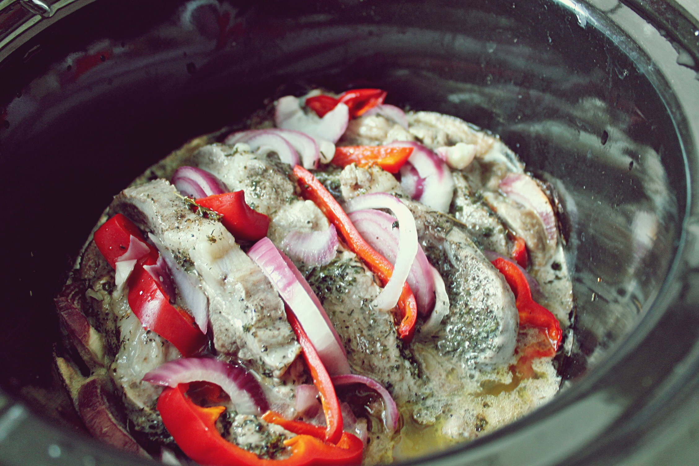 Ceafa de porc gatita la slow cooker Crock Pot