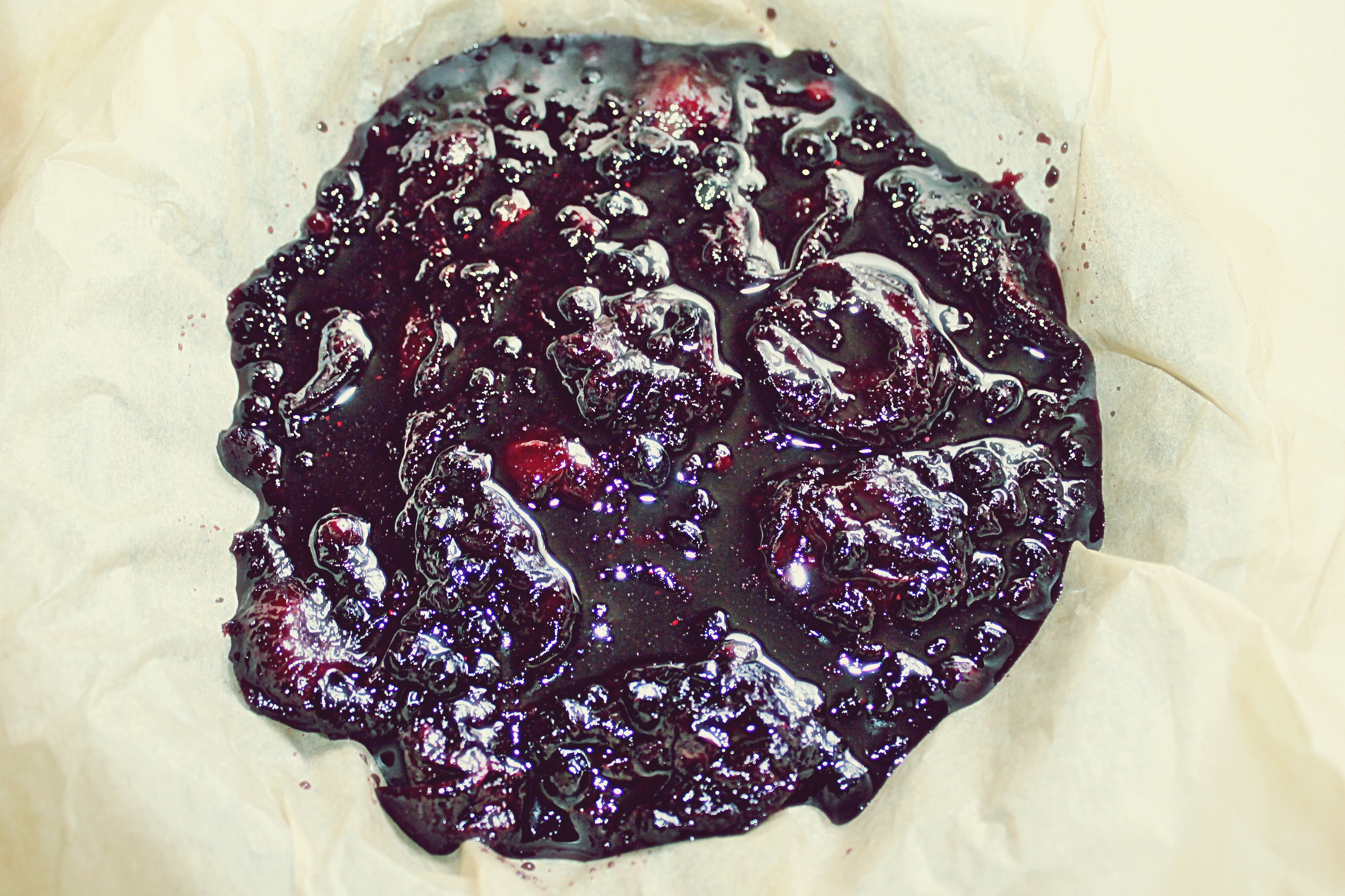 Crumble cu prune si afine la slow cooker Crock Pot