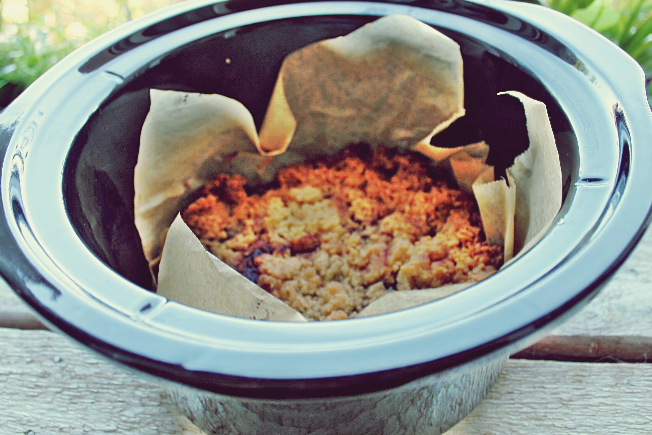 Crumble cu prune si afine la slow cooker Crock Pot