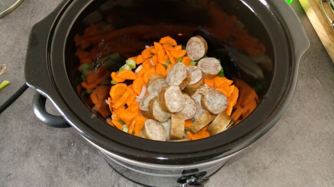Fasole cu carnati afumati la slow cooker Crock Pot