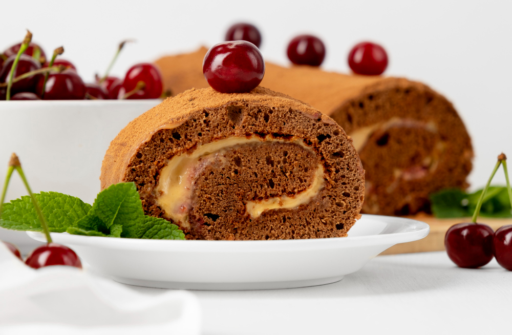 Rulada cu cacao si crema de vanilie - desert aerat, cu blat elastic